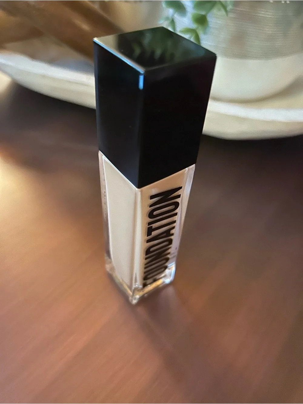 Anastasia Beverly Hills Luminous Foundation